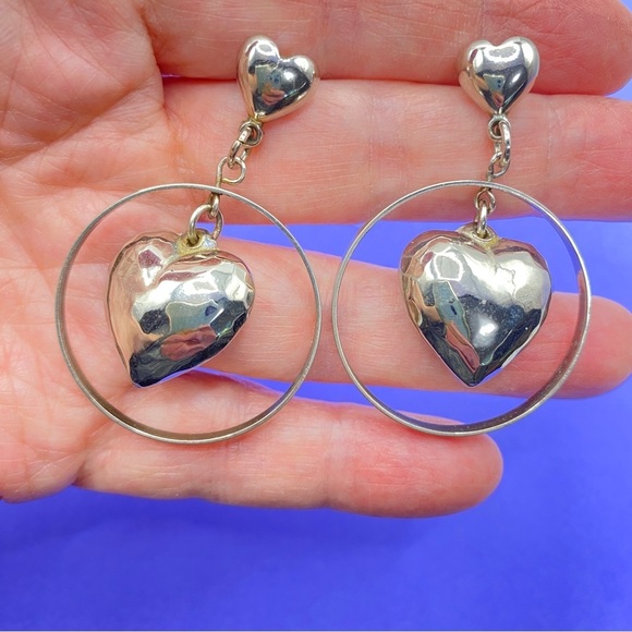 Vintage Circa 1980's Silver Tone Puffed Hearts Circle Hoop Post Earrings - Picture 7 of 7